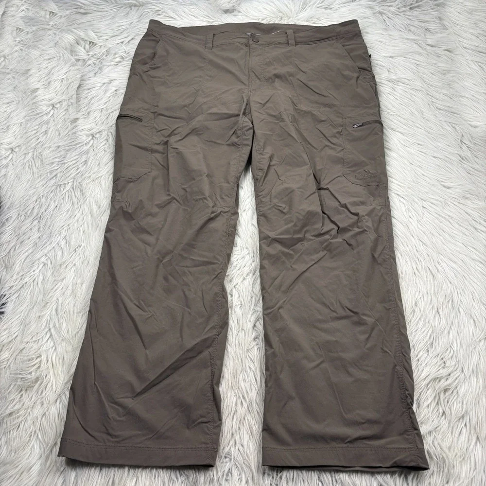 L.L.Bean Men's 42‎ x 30 Brown Cresta Hiking Pants Standard Fit Cargo Camping